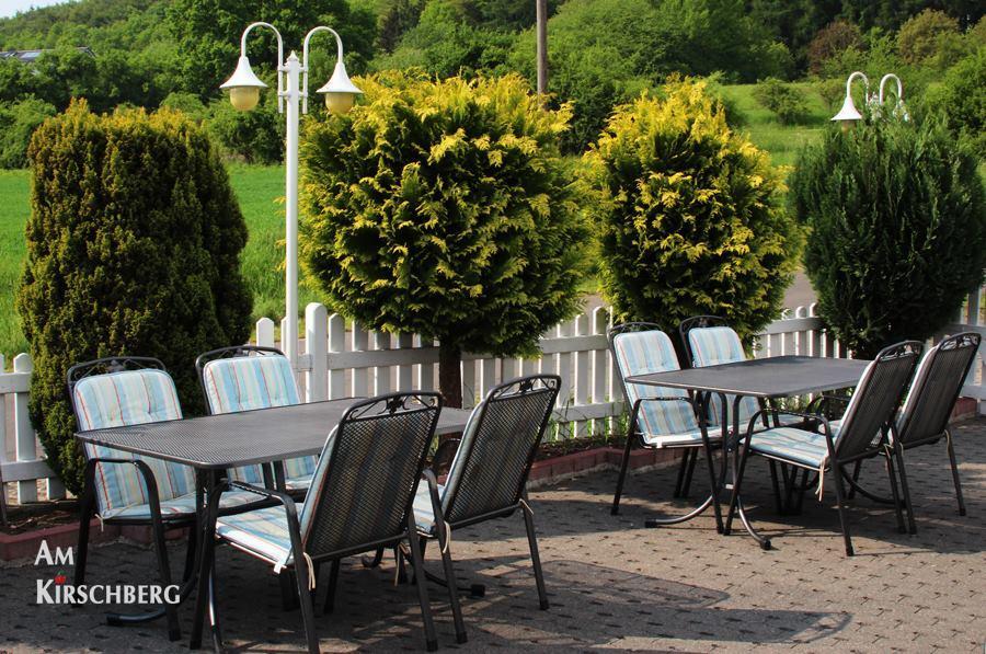 Hotel & Restaurant Am Kirschberg Alten Buseck Bagian luar foto